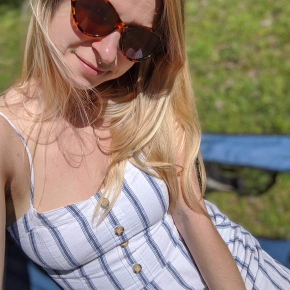 Meet your Posher, Hannah - Picture 3 of 3